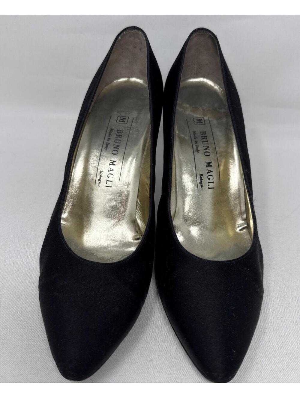Bruno Magli Bologna Black Satin Pumps  Dressy Evening Formal Size 7 B
